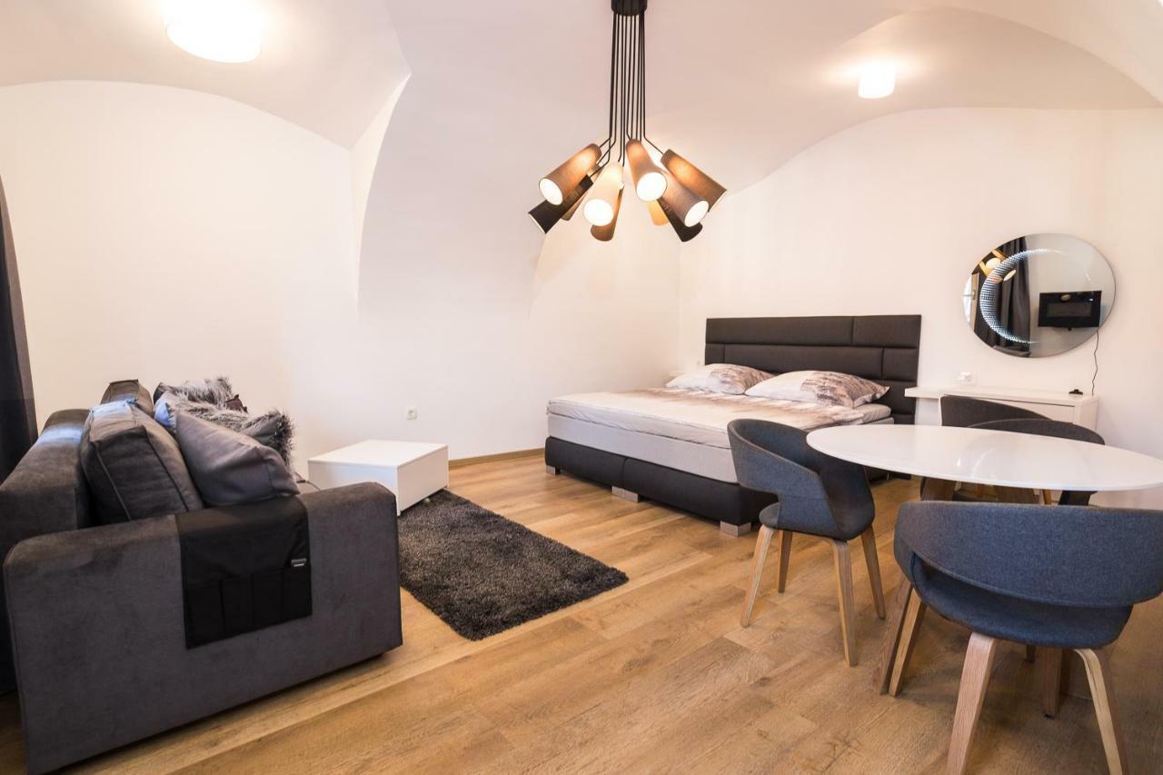 St. Marks Apartment 1 Ζάγκρεμπ Εξωτερικό φωτογραφία